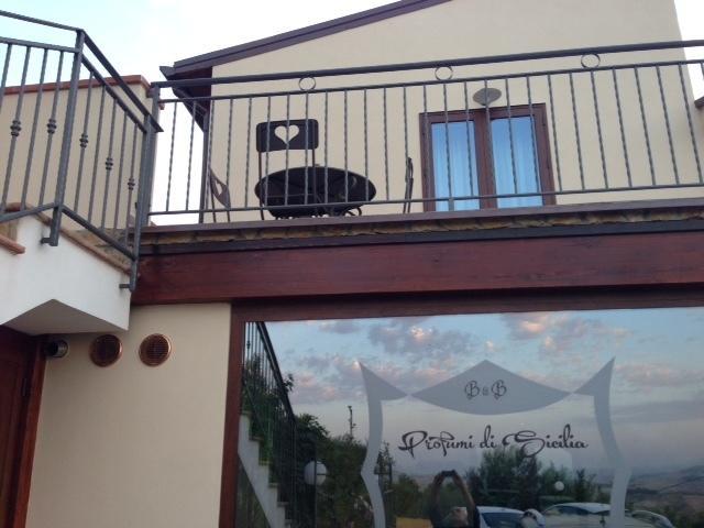B&B Profumi Di Sicilia San Cataldo (Sicily) Exterior foto